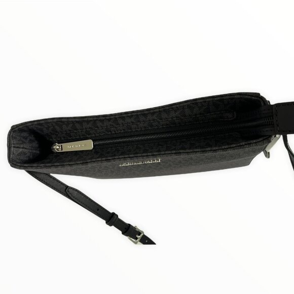 Michael Kors Jet Set Travel Black Crossbody bag